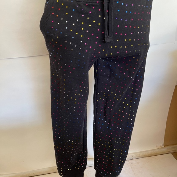 Champion sweatsuit stunningly cute buy from a veteran needs 5 dental implants - Picture 13 of 17